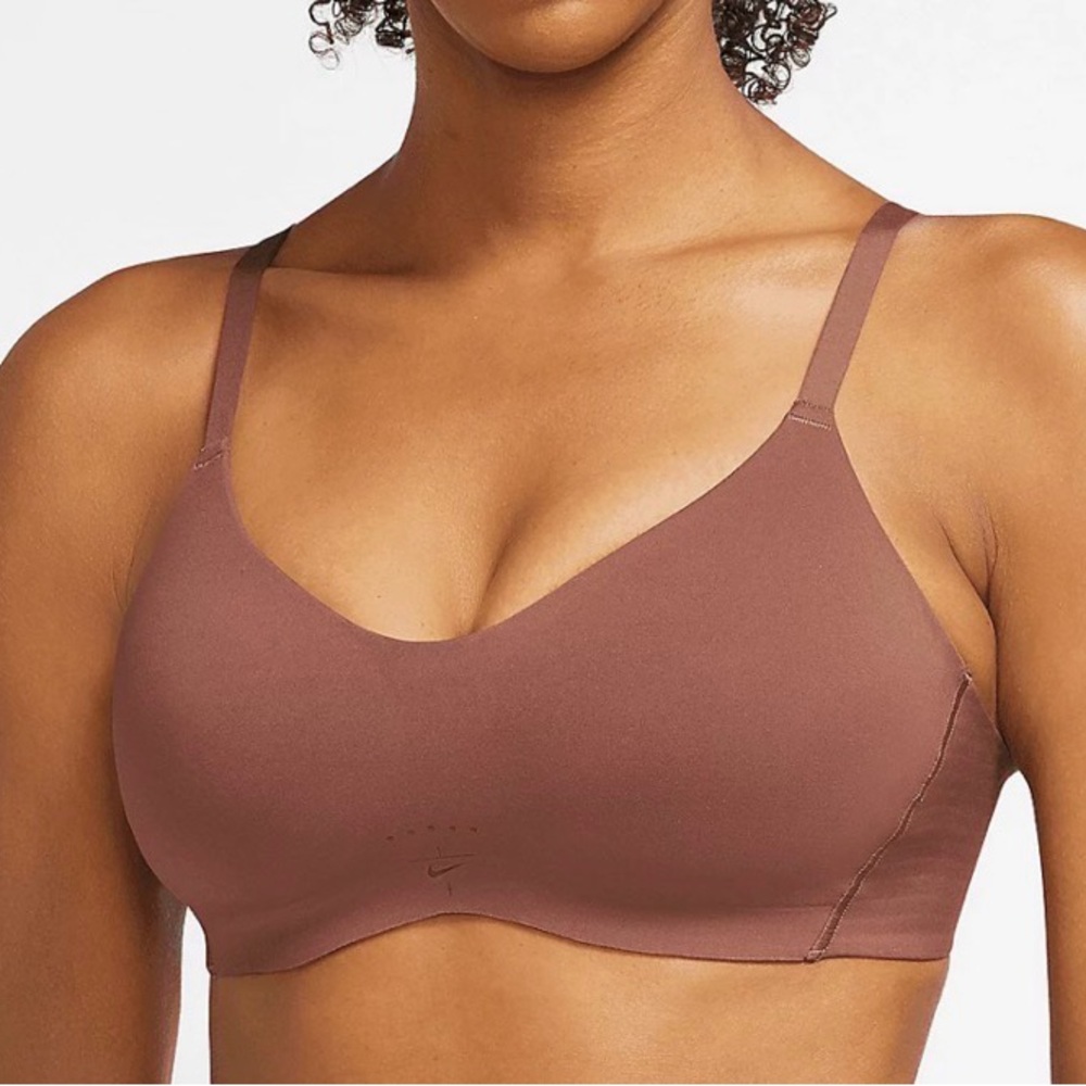Nike Women's Wireless Light Support Bra - Mauve Brown